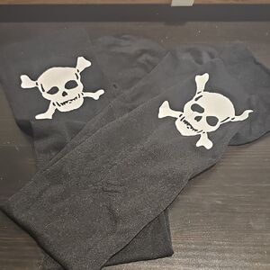 Black Skull and Crossbones Thigh Socks
